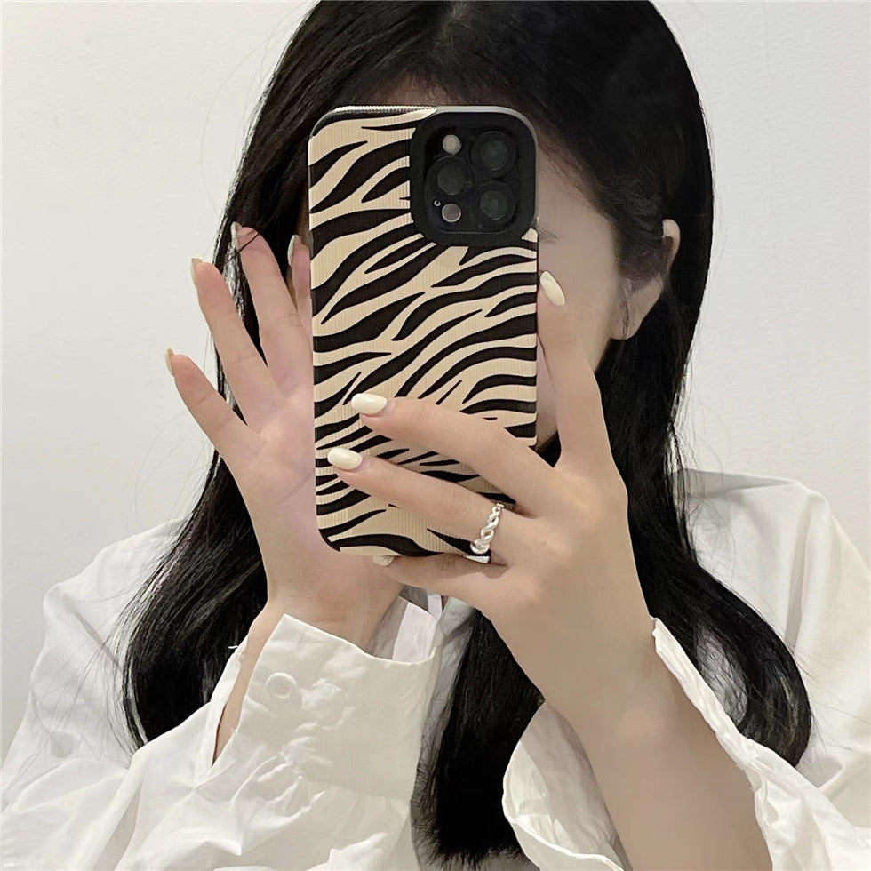 Luxury Leopard Zebra Pattern PU Leather Texture Phone Case for iPhone 7 8 Plus X XR XS 11 12 13 Pro Max Soft Silicon Cover Coque